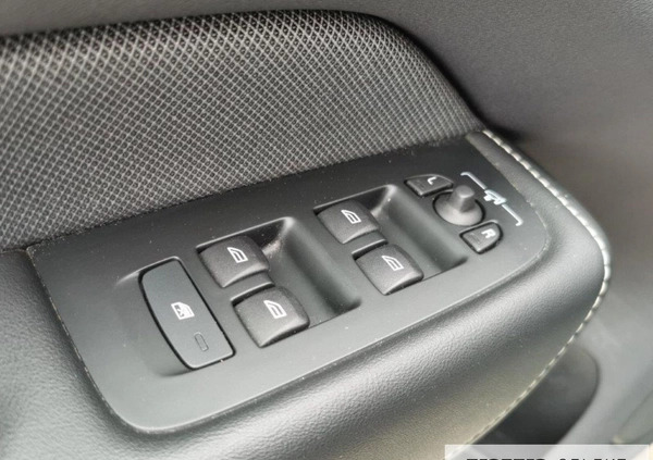 Volvo XC 60 cena 179900 przebieg: 85823, rok produkcji 2021 z Wiązów małe 529